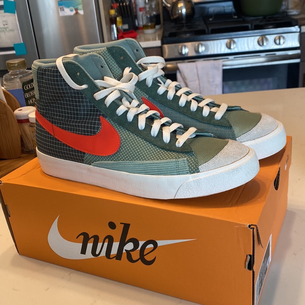 Nike Blazer Mid 77 DD1162-300